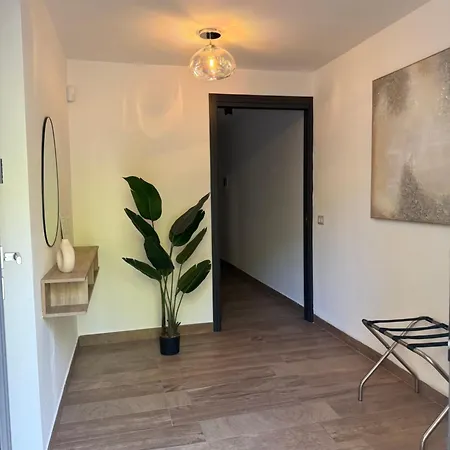 Su Entu Gæstehus 3*